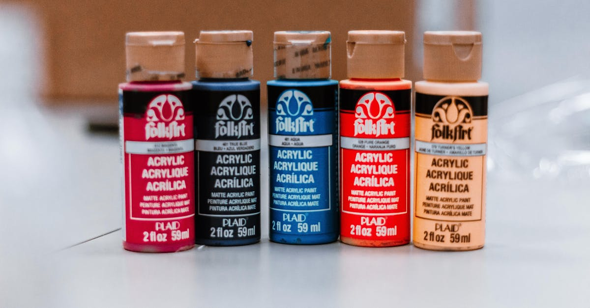 Krylon vs Aleene's: Comparing Acrylic Sealers